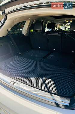 Внедорожник / Кроссовер Audi Q7 2015 в 
