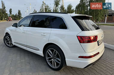 Позашляховик / Кросовер Audi Q7 2015 в Ізмаїлі