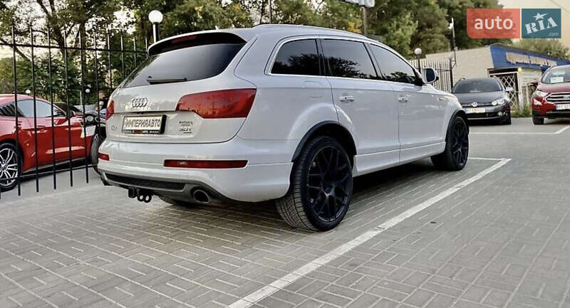 Внедорожник / Кроссовер Audi Q7 2014 в Харькове