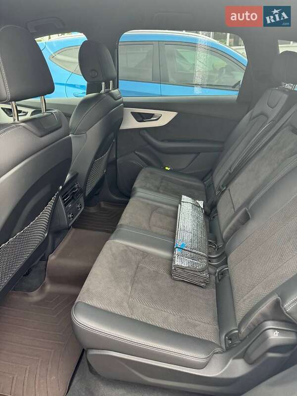 Позашляховик / Кросовер Audi Q7 2021 в Кропивницькому