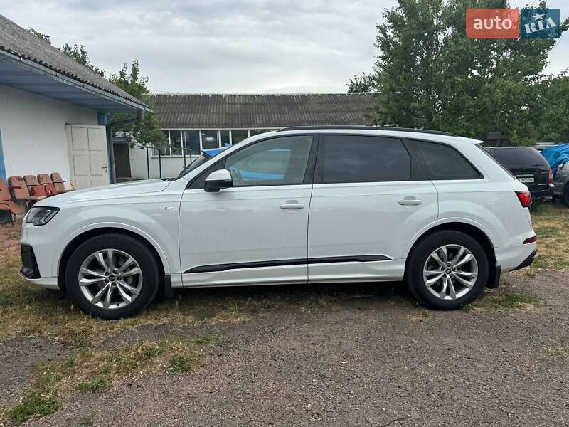Позашляховик / Кросовер Audi Q7 2021 в Кропивницькому