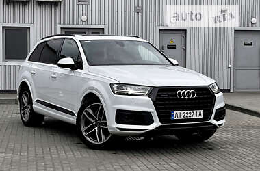 Внедорожник / Кроссовер Audi Q7 2017 в Киеве