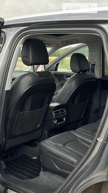 Внедорожник / Кроссовер Audi Q7 2016 в Тальном фото 17 Внедорожник / Кроссовер Audi Q7 2016 в Тальном