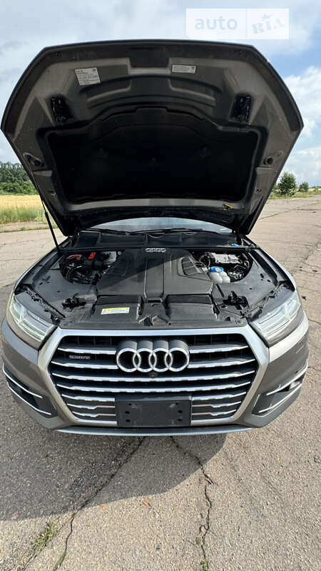 Внедорожник / Кроссовер Audi Q7 2016 в Тальном фото 29 Внедорожник / Кроссовер Audi Q7 2016 в Тальном