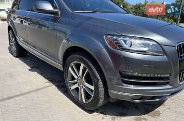 Внедорожник / Кроссовер Audi Q7 2014 в 