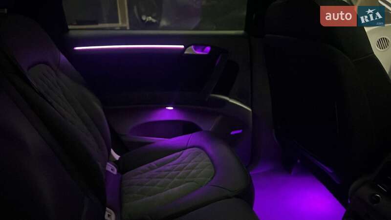 Позашляховик / Кросовер Audi Q7 2014 в Дніпрі