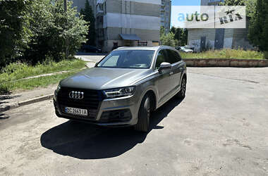 Позашляховик / Кросовер Audi Q7 2017 в Львові