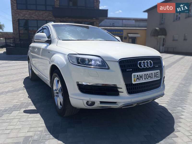 Позашляховик / Кросовер Audi Q7 2008 в Звягелі