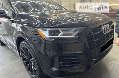 Внедорожник / Кроссовер Audi Q7 2020 в 