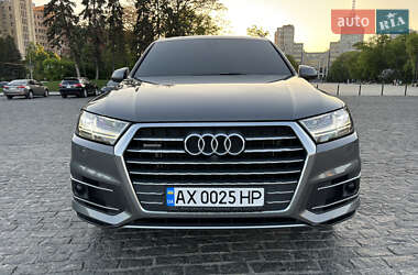 Внедорожник / Кроссовер Audi Q7 2017 в Харькове