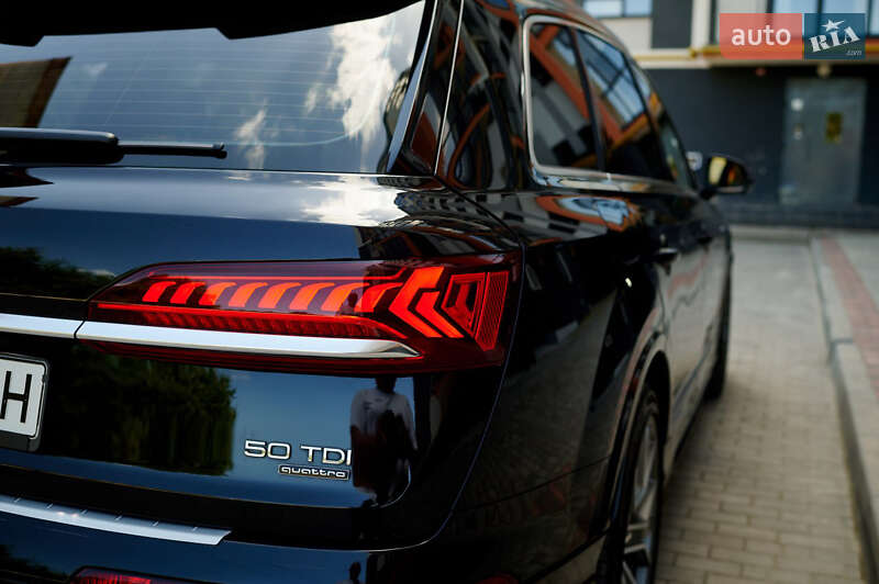 Внедорожник / Кроссовер Audi Q7 2019 в Ровно