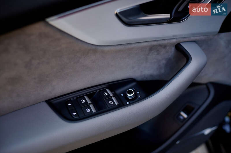 Внедорожник / Кроссовер Audi Q7 2019 в Ровно