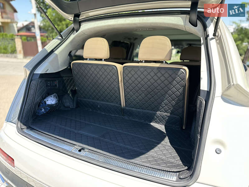 Внедорожник / Кроссовер Audi Q7 2020 в Львове