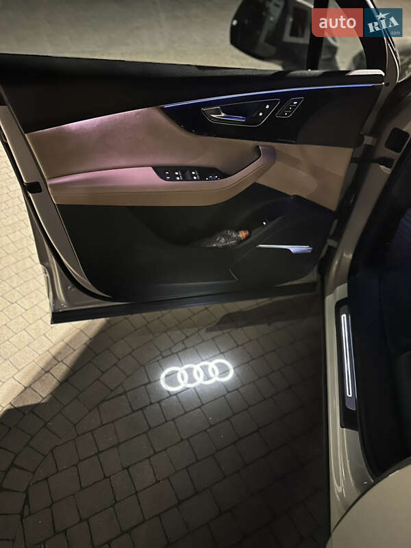 Внедорожник / Кроссовер Audi Q7 2020 в Львове
