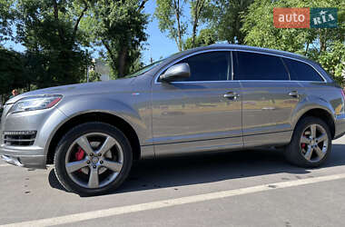 Позашляховик / Кросовер Audi Q7 2013 в Ужгороді