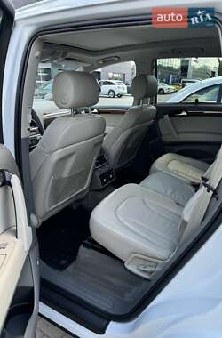 Позашляховик / Кросовер Audi Q7 2014 в 