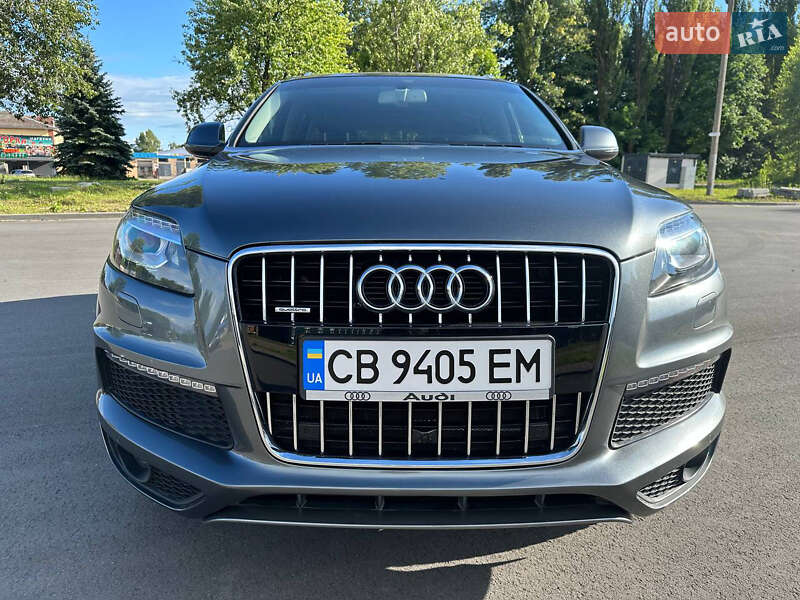 Позашляховик / Кросовер Audi Q7 2015 в Чернігові