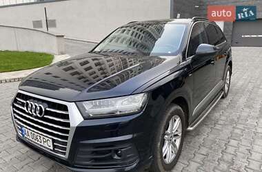 Внедорожник / Кроссовер Audi Q7 2016 в 