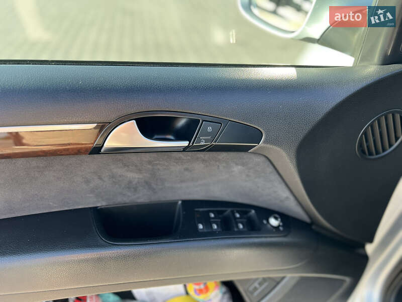 Внедорожник / Кроссовер Audi Q7 2010 в Киеве фото 17 Внедорожник / Кроссовер Audi Q7 2010 в Киеве