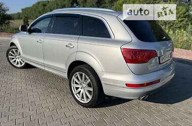 Позашляховик / Кросовер Audi Q7 2010 в Києві