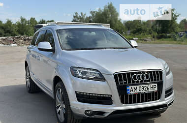 Позашляховик / Кросовер Audi Q7 2015 в Звягелі