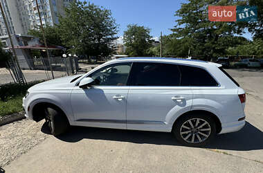 Позашляховик / Кросовер Audi Q7 2017 в Одесі