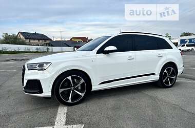 Внедорожник / Кроссовер Audi Q7 2020 в Ужгороде