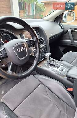Внедорожник / Кроссовер Audi Q7 2008 в 