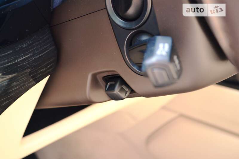 Позашляховик / Кросовер Audi Q7 2016 в Одесі