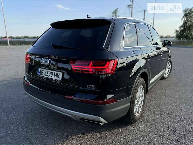 Внедорожник / Кроссовер Audi Q7 2016 в Днепре