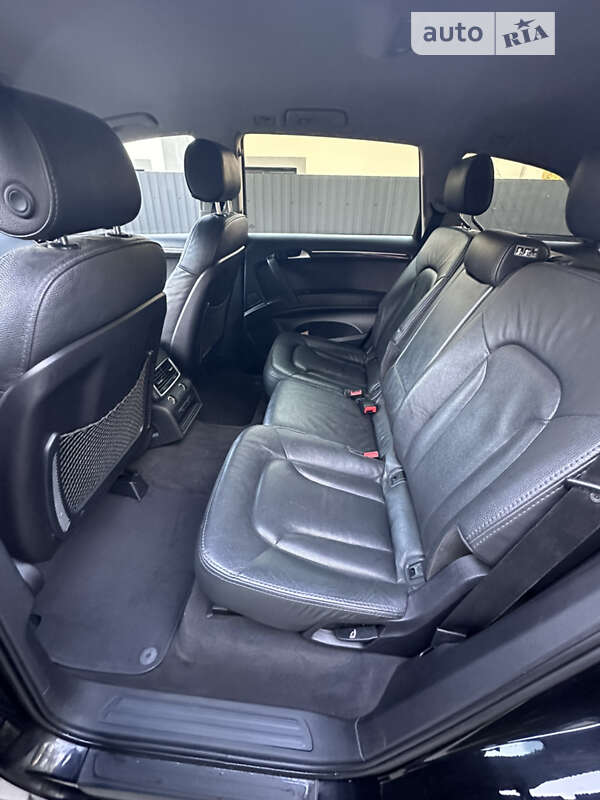 Внедорожник / Кроссовер Audi Q7 2013 в Хмельницком