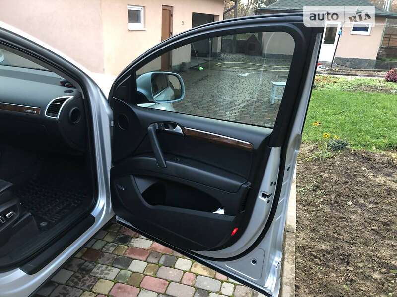 Внедорожник / Кроссовер Audi Q7 2010 в Ивано-Франковске