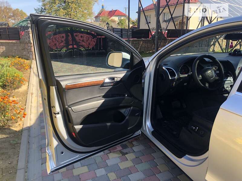 Внедорожник / Кроссовер Audi Q7 2010 в Ивано-Франковске