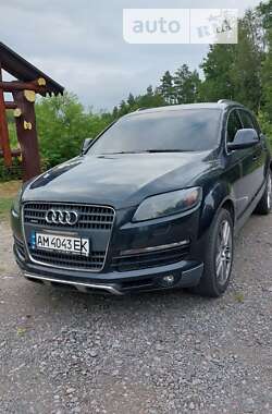 Внедорожник / Кроссовер Audi Q7 2006 в Олевске