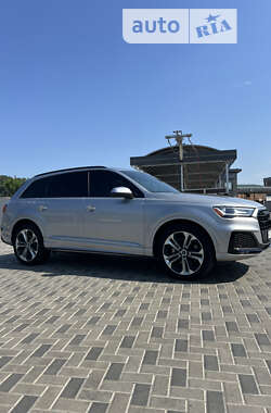 Внедорожник / Кроссовер Audi Q7 2020 в Полтаве