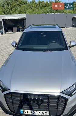 Внедорожник / Кроссовер Audi Q7 2020 в 