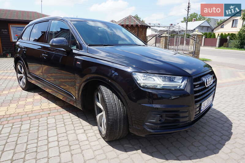 Позашляховик / Кросовер Audi Q7 2015 в Самборі