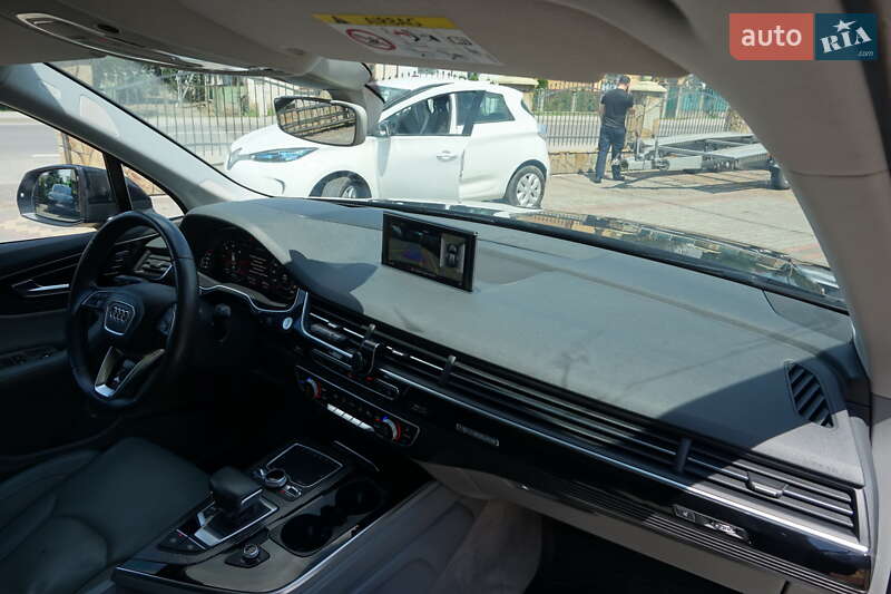 Позашляховик / Кросовер Audi Q7 2015 в Самборі