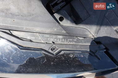 Внедорожник / Кроссовер Audi Q7 2015 в 