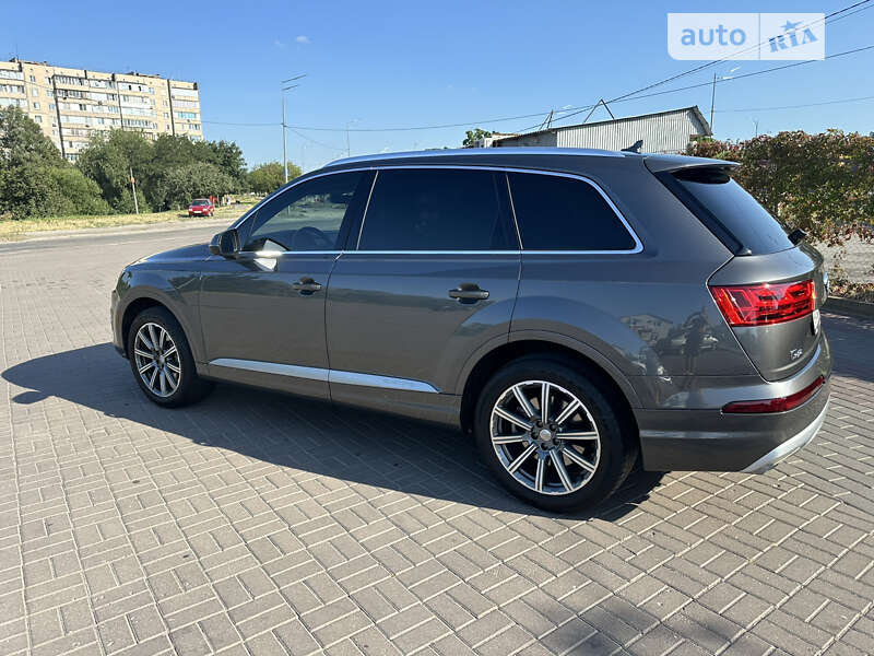 Внедорожник / Кроссовер Audi Q7 2018 в Киеве