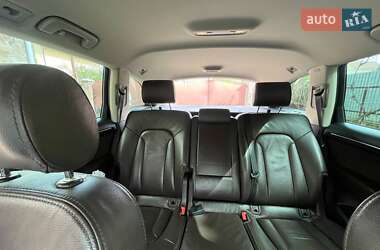 Позашляховик / Кросовер Audi Q7 2012 в Ужгороді