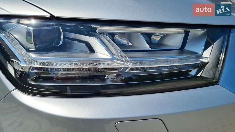 Внедорожник / Кроссовер Audi Q7 2017 в Ровно