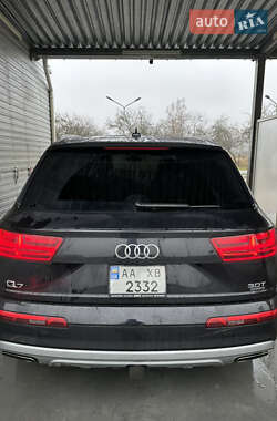 Внедорожник / Кроссовер Audi Q7 2017 в Киеве