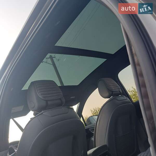 Позашляховик / Кросовер Audi Q7 2017 в Кременці