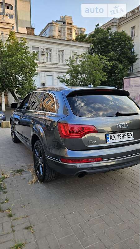 Внедорожник / Кроссовер Audi Q7 2012 в Одессе