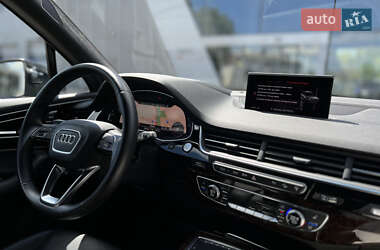 Позашляховик / Кросовер Audi Q7 2017 в Львові