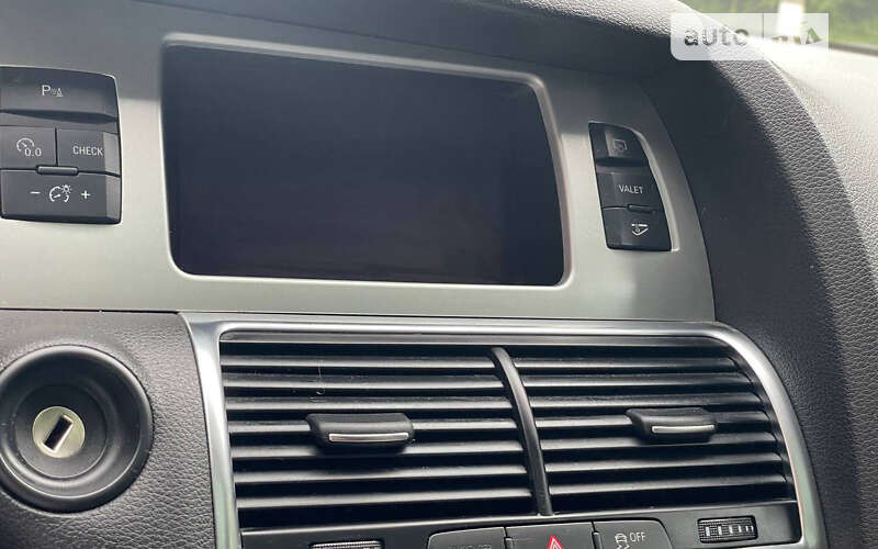 Внедорожник / Кроссовер Audi Q7 2012 в Черновцах
