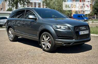 Внедорожник / Кроссовер Audi Q7 2013 в Черновцах