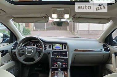 Внедорожник / Кроссовер Audi Q7 2010 в Тернополе