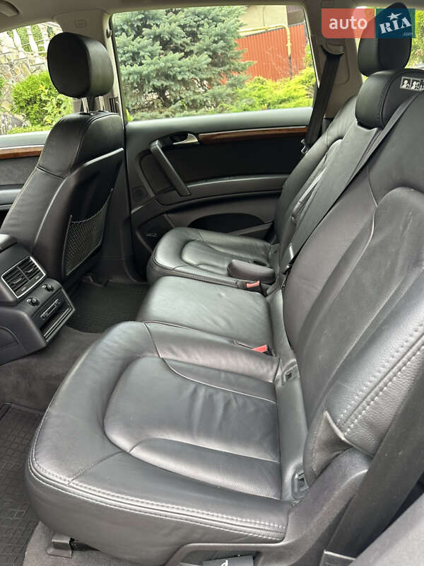 Внедорожник / Кроссовер Audi Q7 2009 в Черновцах